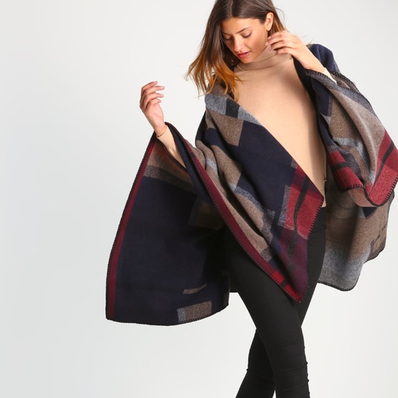 Holzweiler Jackets & Blazers - 🎊HP🎊 Holzweiler wool cape